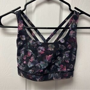 Lululemon Energy Bra *Medium Support, B-D Cup - Sz 4